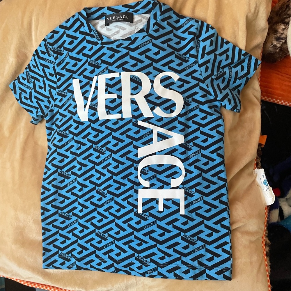 Authentic Versace boy t-shirts in good very good condition